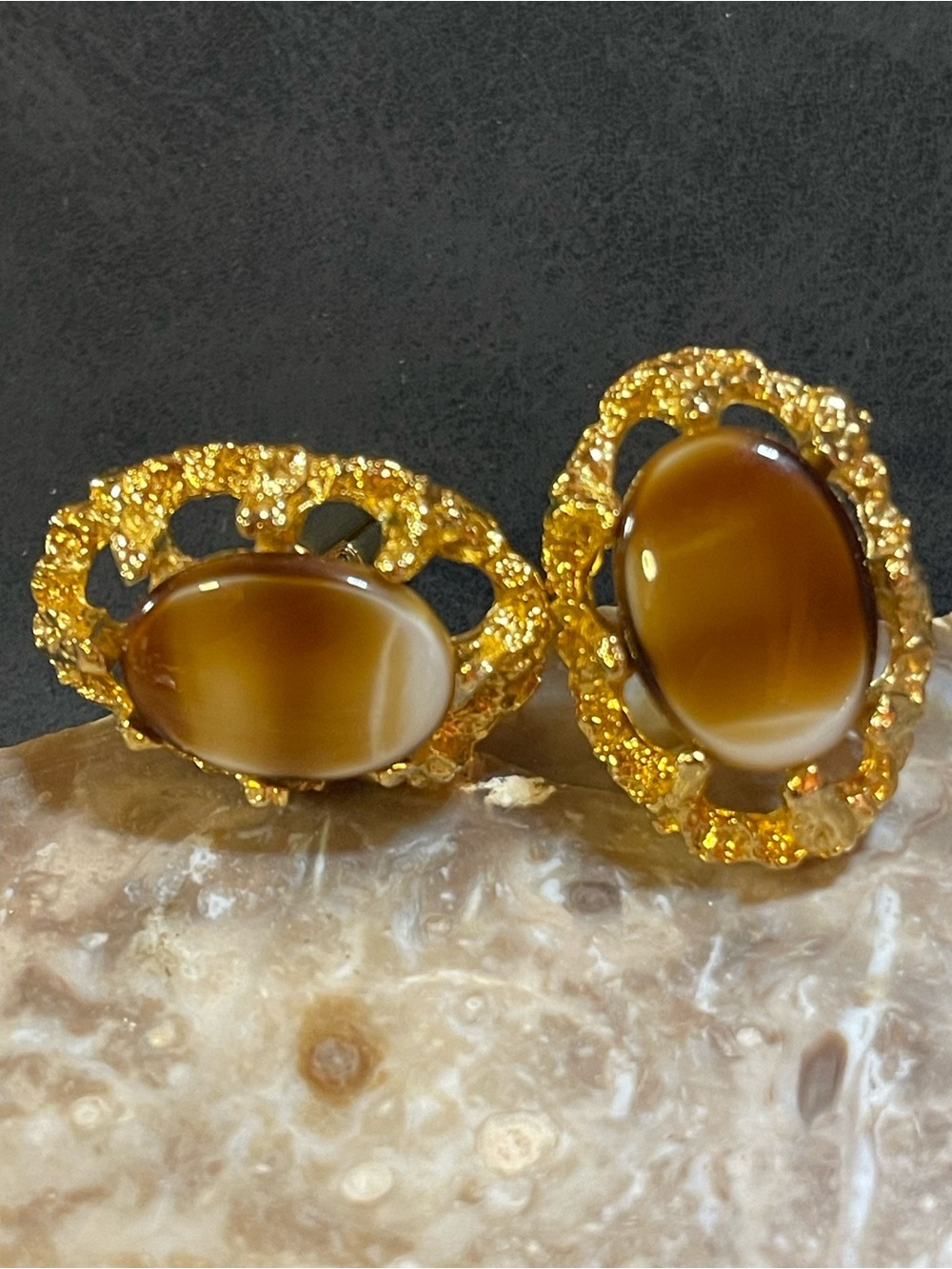 Pristine Vintage Condition/ Plated Gold-Tone Nugget Style Cabochon Cufflinks
